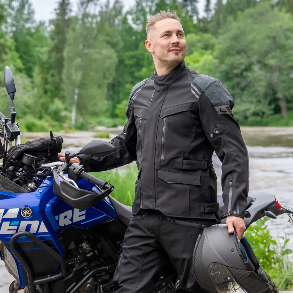 Lindstrands Textiljacka Storbo Svart